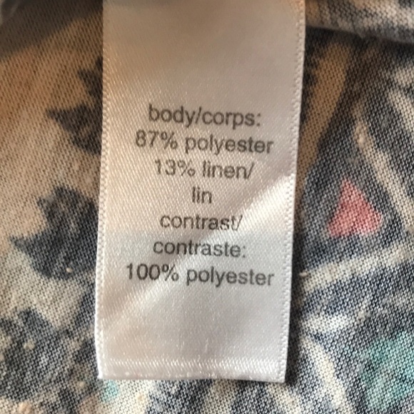 Pattered 3/4 sleeved cream blouse - Picture 2 of 2